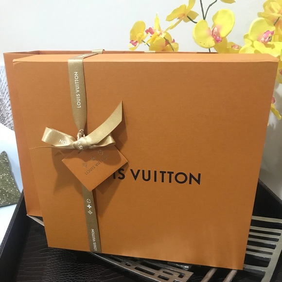 louis vuitton gift box and bag